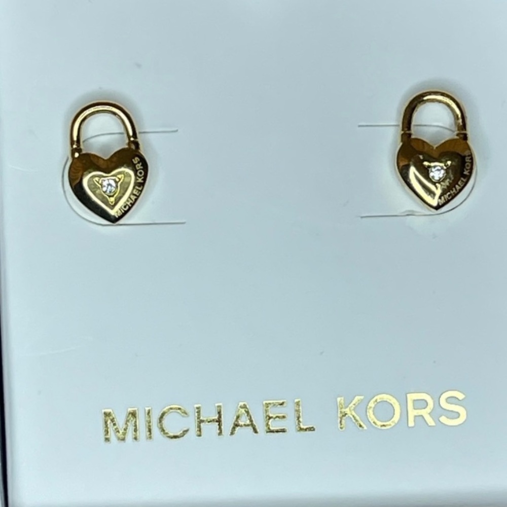 New Michael Kors Logo Heart Padlock Stud Earrings - Picture 5 of 11